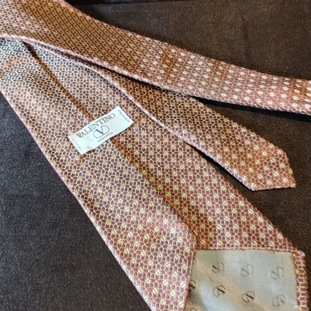 Valentino tie - Picture 2 of 3